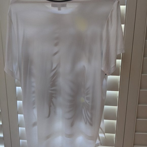 Women's XL Graphic Daisy Tee Shirt - Picture 2 of 7